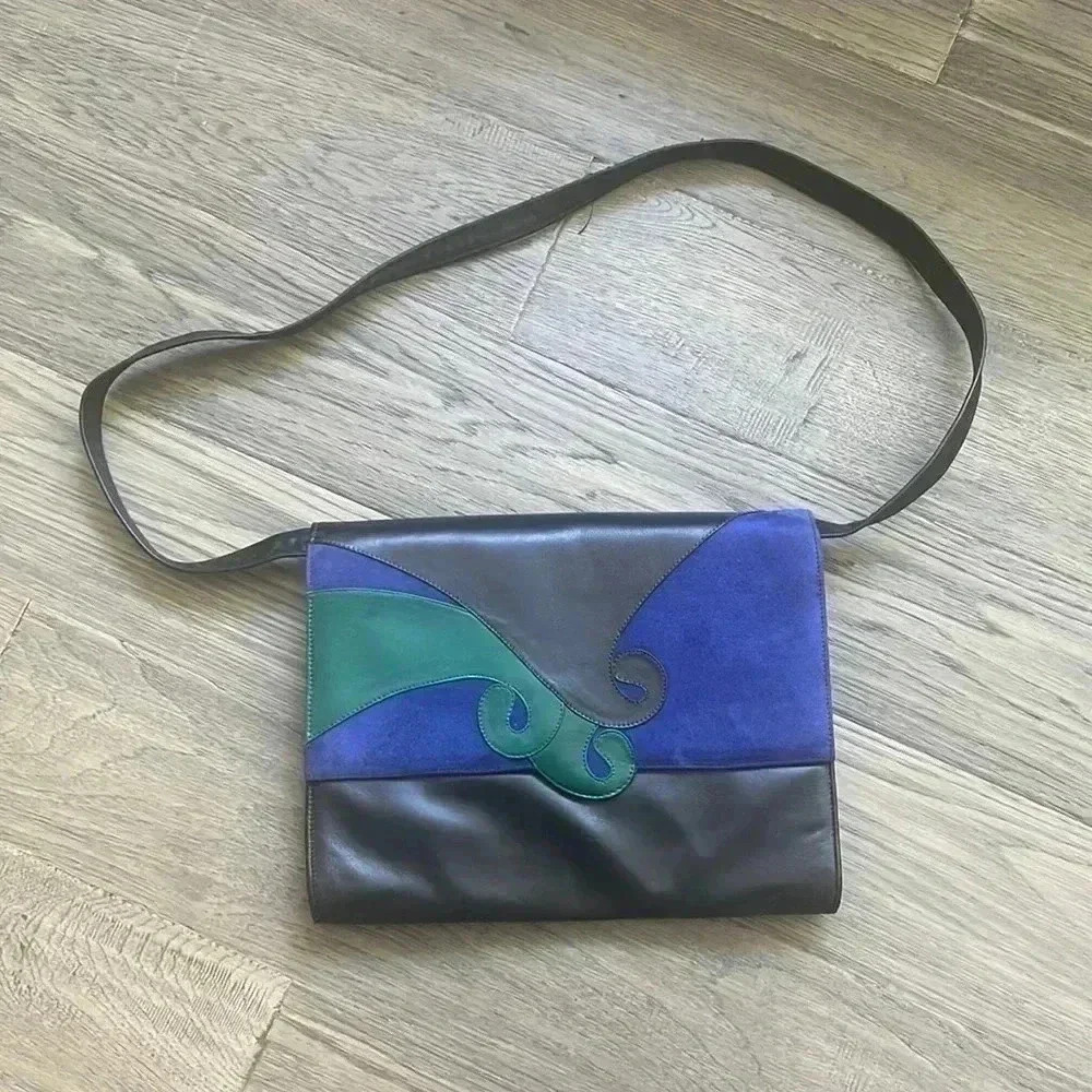 🔥NOUCHKA🔥 | Vintage 1960’s black, blue and green leather patterned handbag